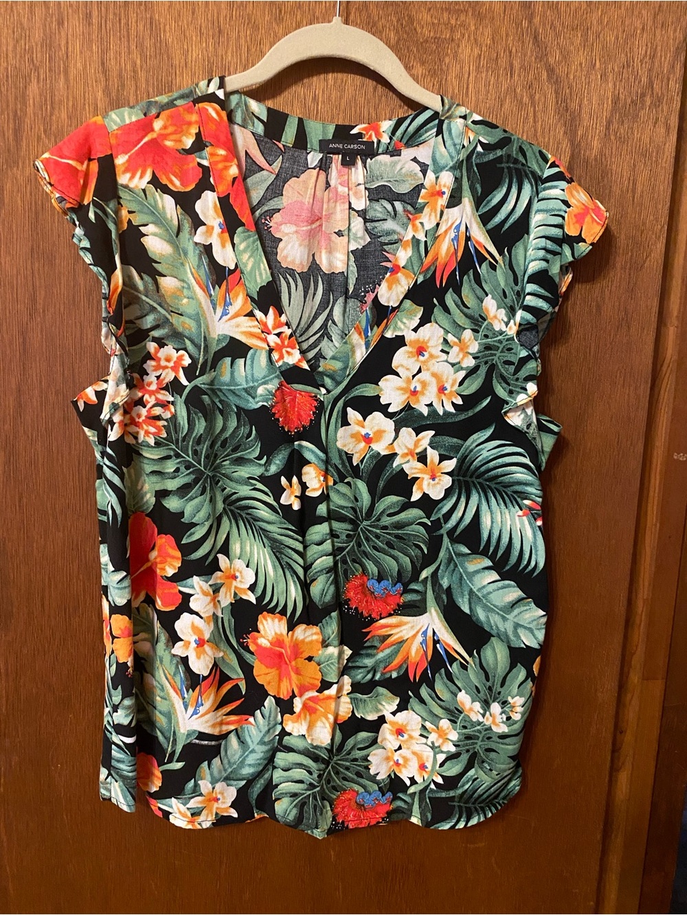 Anne Carson Black Tropical Floral V-Neck Cap Sleeve Blouse